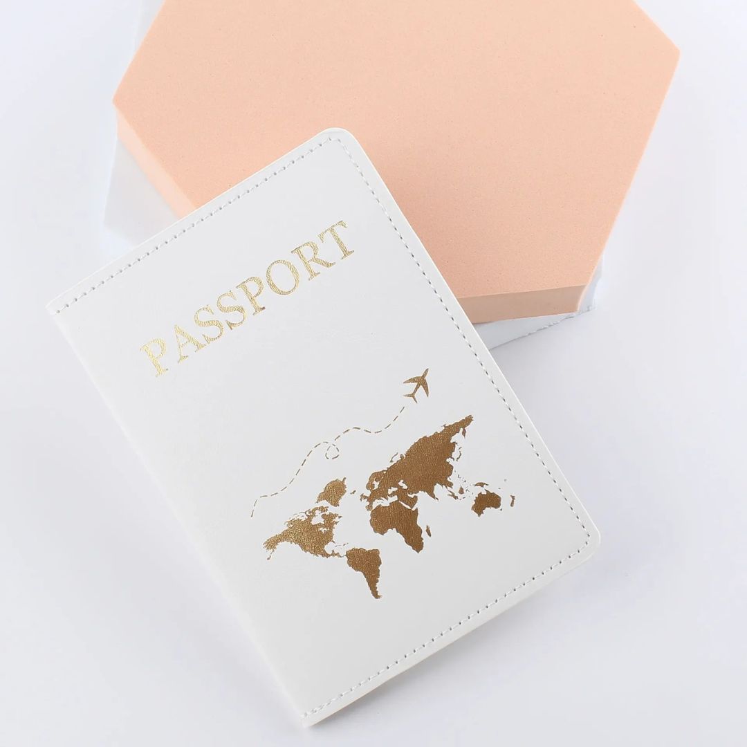 étui-passeport-carte-du-monde-blanc