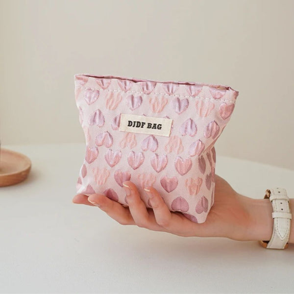 Petite trousse de maquillage motifs cœurs - Handmade