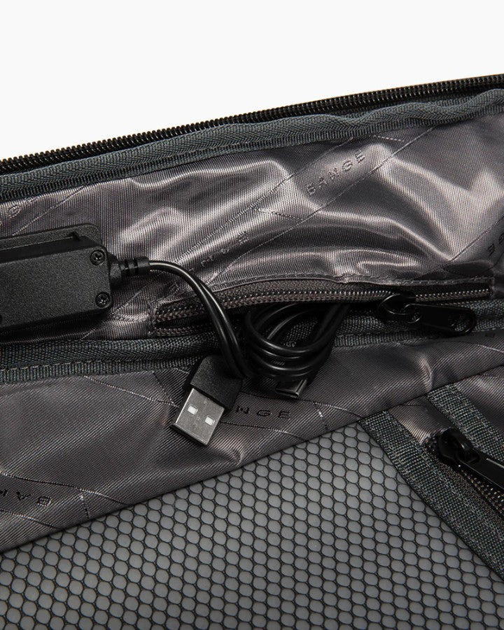 port USB intégré pour recharge sur sac à dos ordinateur BANGE