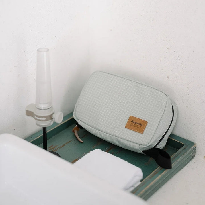 Trousse de toilette Accrochable, compact, ne prend pas de place