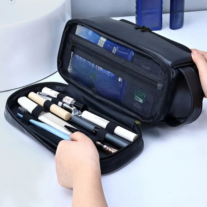 Trousse de Toilette Homme Cuir à Suspendre, avec compartiment en bas, avec élastiques et poche zippée
