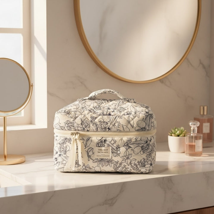 Vanity Motifs Fruits et Légumes sur coiffeuse dorée avec miroir rond