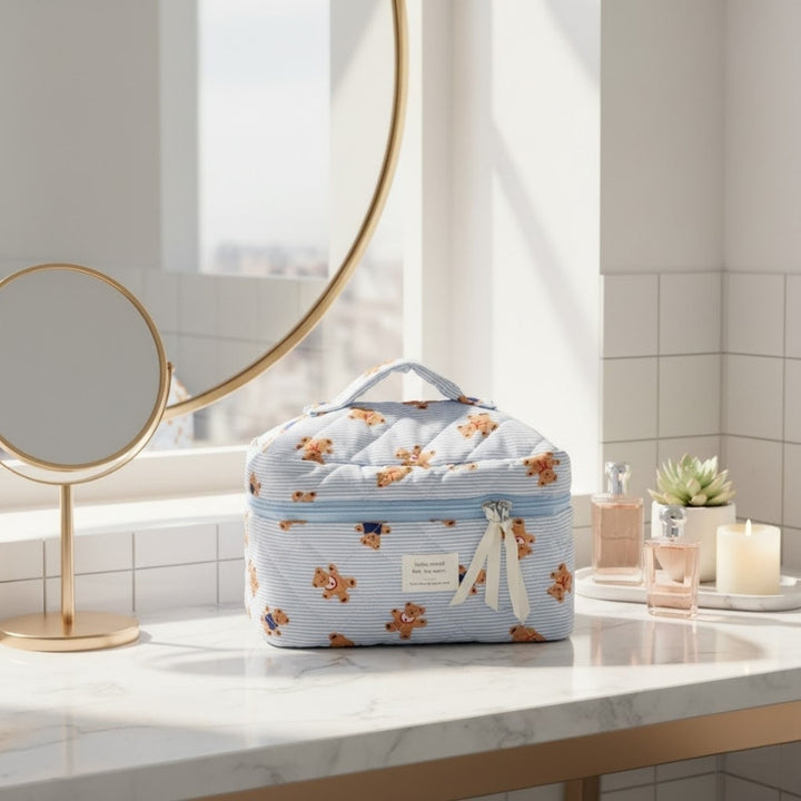 Vanity Trousse de Maquillage bleue sur coiffeuse miroir doré